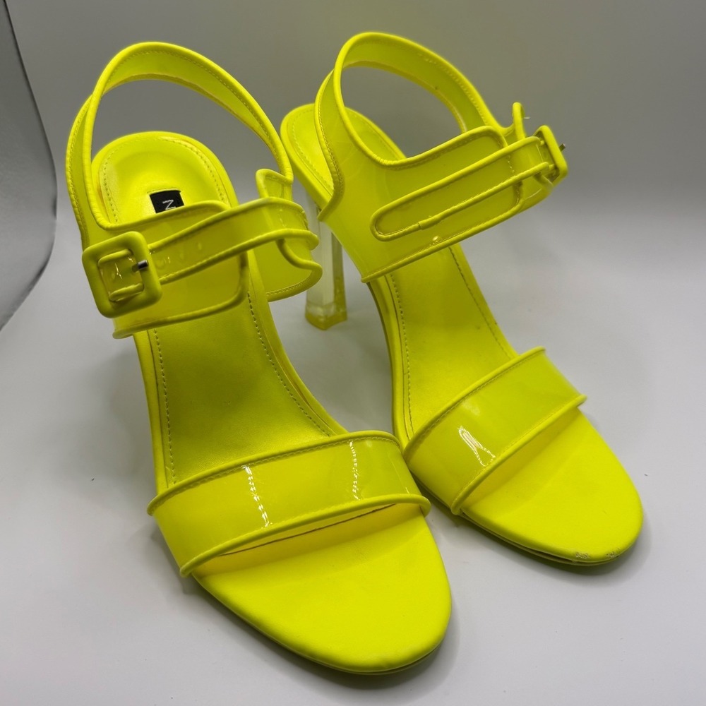 Nine West Lucile Sandals Womens 7M Neon Yellow Good Lucite Heel Patent